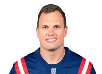 Hunter Henry headshot